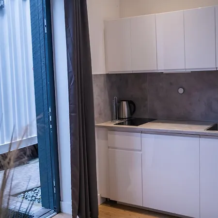 Melt In Apartment