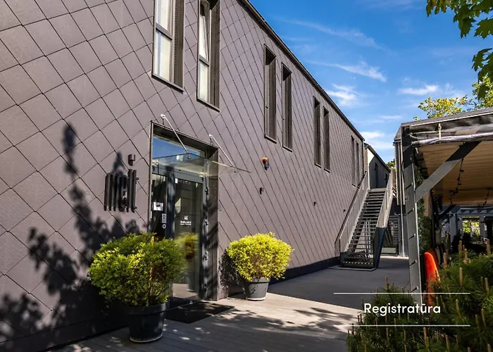 Melt In Self Check-in